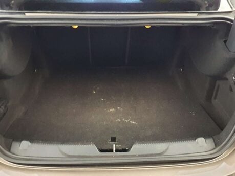 Jaguar XE 2.0 XE R-Sport D Auto 4dr 23