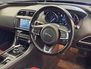 Jaguar XE 2.0 XE R-Sport D Auto 4dr 9