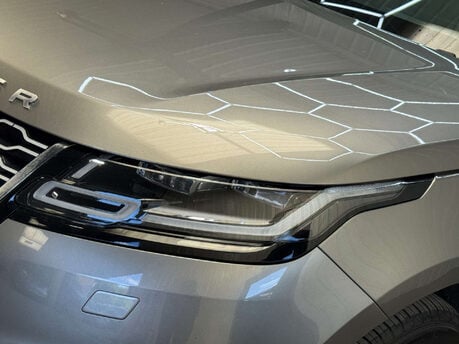 Land Rover Range Rover Velar 2.0 Range Rover Velar SE D180 Auto 4WD 5dr 29