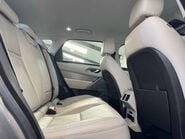 Land Rover Range Rover Velar 2.0 Range Rover Velar SE D180 Auto 4WD 5dr 65
