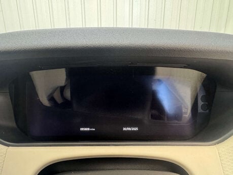 Land Rover Range Rover Velar 2.0 Range Rover Velar SE D180 Auto 4WD 5dr 76