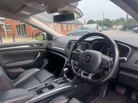 Renault Megane 1.5 Megane Signature Nav dCi Auto 5dr 3