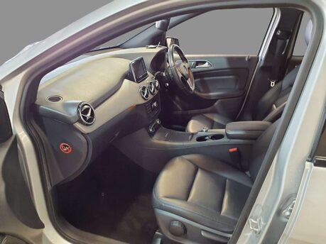Mercedes-Benz B Class 1.5 B180 Sport CDi BlueEfficiency Auto 5dr 4