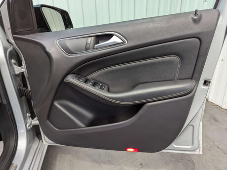 Mercedes-Benz B Class 1.5 B180 Sport CDi BlueEfficiency Auto 5dr 53