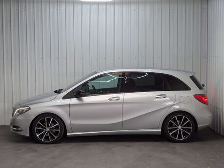 Mercedes-Benz B Class 1.5 B180 Sport CDi BlueEfficiency Auto 5dr 17