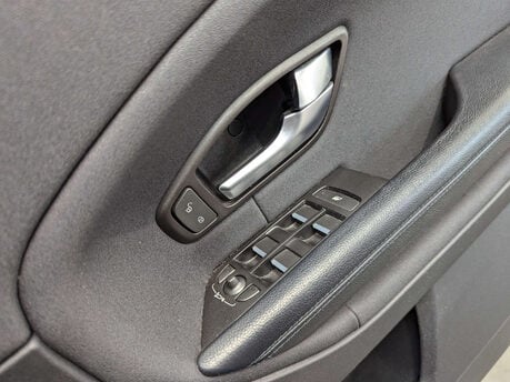 Land Rover Range Rover Evoque 2.0 Range Rover Evoque SE eD4 5dr 79