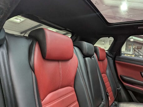 Land Rover Range Rover Evoque 2.0 Range Rover Evoque HSE Dynamic TD4 Auto 4WD 5dr 63