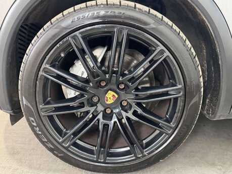 Porsche Cayenne 4.1 Cayenne V8 D S Tiptronic S Auto 4WD 5dr 31