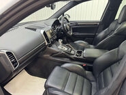 Porsche Cayenne 4.1 Cayenne V8 D S Tiptronic S Auto 4WD 5dr 56