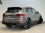 Porsche Cayenne 4.1 Cayenne V8 D S Tiptronic S Auto 4WD 5dr 8