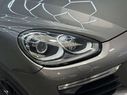 Porsche Cayenne 4.1 Cayenne V8 D S Tiptronic S Auto 4WD 5dr 28