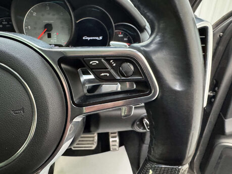 Porsche Cayenne 4.1 Cayenne V8 D S Tiptronic S Auto 4WD 5dr 77