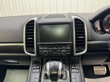 Porsche Cayenne 4.1 Cayenne V8 D S Tiptronic S Auto 4WD 5dr 84