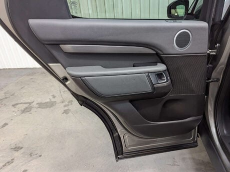 Land Rover Discovery 2.0 Discovery HSE SD4 Auto 4WD 5dr 70