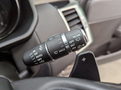 Land Rover Discovery 2.0 Discovery HSE SD4 Auto 4WD 5dr 82