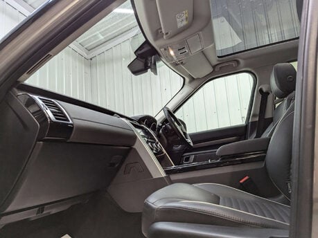 Land Rover Discovery 2.0 Discovery HSE SD4 Auto 4WD 5dr 56