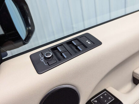 Land Rover Range Rover Sport 3.0 Range Rover Sport HSE SDV6 Auto 4WD 5dr 82