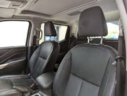 Nissan Navara 2.3 Navara Tekna dCi 4WD 5dr 53