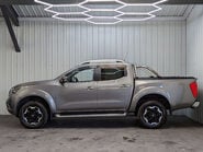 Nissan Navara 2.3 Navara Tekna dCi 4WD 5dr 15