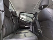 Nissan Navara 2.3 Navara Tekna dCi 4WD 5dr 60