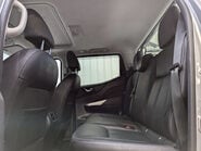 Nissan Navara 2.3 Navara Tekna dCi 4WD 5dr 66