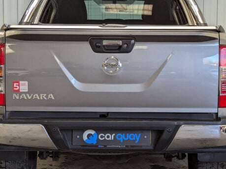 Nissan Navara 2.3 Navara Tekna dCi 4WD 5dr 38