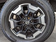 Nissan Navara 2.3 Navara Tekna dCi 4WD 5dr 30