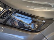 Nissan Navara 2.3 Navara Tekna dCi 4WD 5dr 28