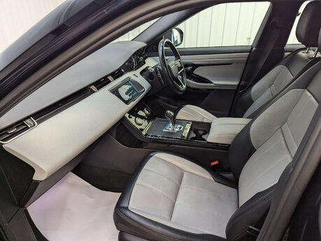 Land Rover Range Rover Evoque 1.5 Range Rover Evoque R-Dynamic S P300e Auto 4WD 5dr 52