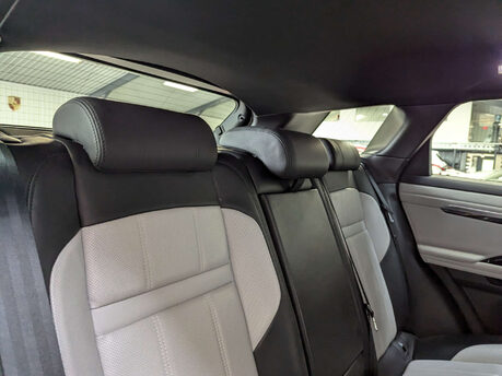 Land Rover Range Rover Evoque 1.5 Range Rover Evoque R-Dynamic S P300e Auto 4WD 5dr 60
