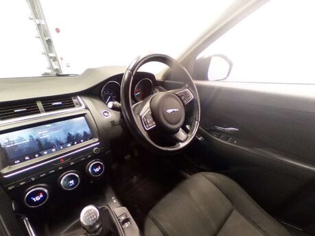Jaguar E-Pace 2.0 E-Pace D 4x2 5dr 3