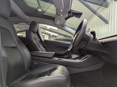 Tesla Model 3 Model 3 Standard-Range + 4dr 51