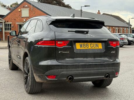 Jaguar F-Pace 2.0 F-PACE R-Sport AWD D Auto 4WD 5dr 7