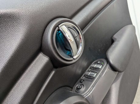 Mini Hatch 1.5 Cooper Classic 5dr 80