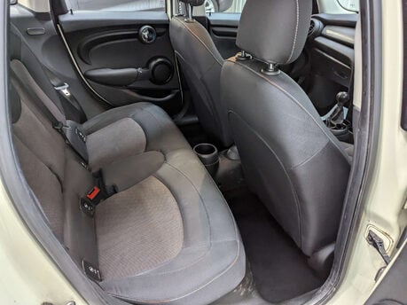 Mini Hatch 1.5 Cooper Classic 5dr 60