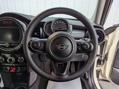 Mini Hatch 1.5 Cooper Classic 5dr 74