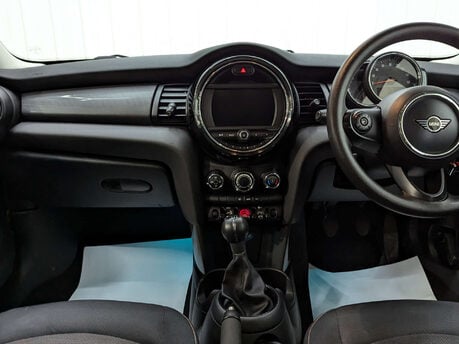 Mini Hatch 1.5 Cooper Classic 5dr 82