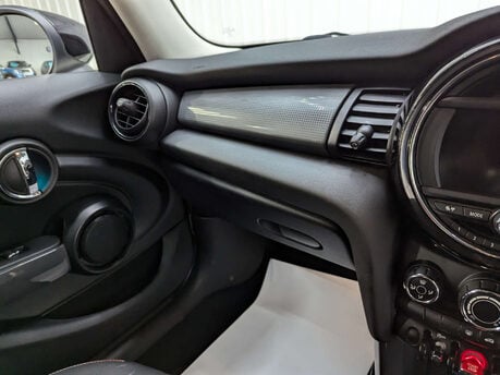 Mini Hatch 1.5 Cooper Classic 5dr 93