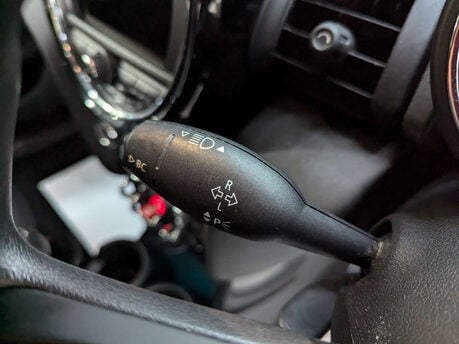 Mini Hatch 1.5 Cooper Classic 5dr 71