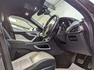 Jaguar F-Pace 2.0 F-PACE R-Sport AWD D Auto 4WD 5dr 51