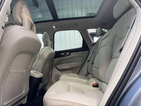 Volvo XC60 2.0 XC60 Inscription D5 PowerPulse AWD Auto 4WD 5dr 71