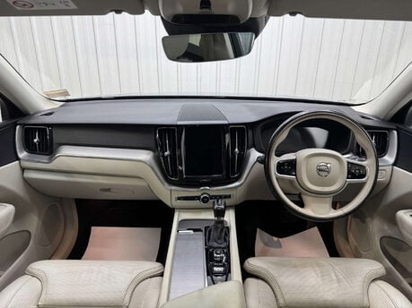 Volvo XC60 2.0 XC60 Inscription D5 PowerPulse AWD Auto 4WD 5dr 49