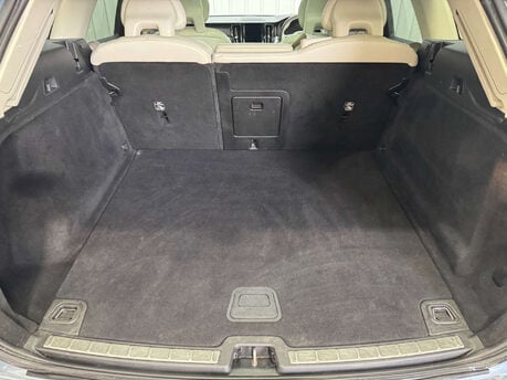 Volvo XC60 2.0 XC60 Inscription D5 PowerPulse AWD Auto 4WD 5dr 46