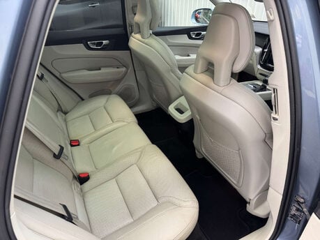 Volvo XC60 2.0 XC60 Inscription D5 PowerPulse AWD Auto 4WD 5dr 62