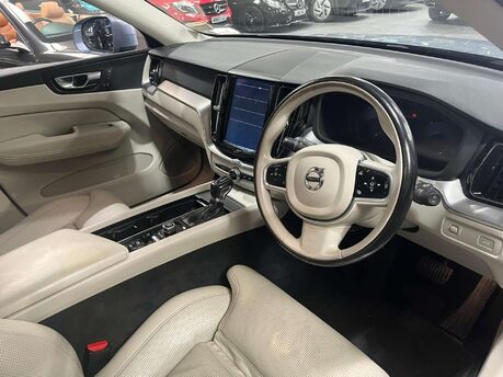 Volvo XC60 2.0 XC60 Inscription D5 PowerPulse AWD Auto 4WD 5dr 3