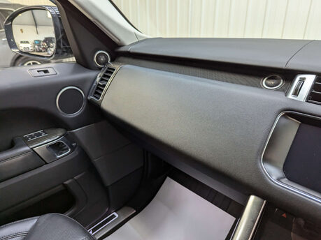 Land Rover Range Rover Sport 3.0 Range Rover Sport HSE Dynamic V6 SC Auto 4WD 5dr 90