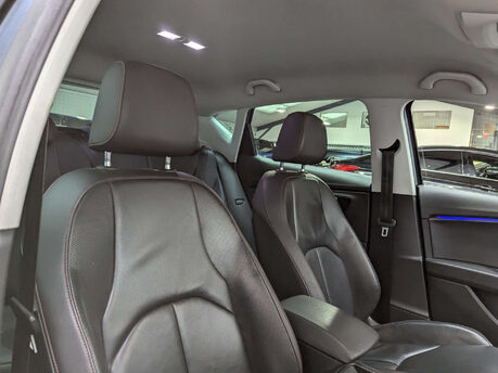 SEAT Leon 2.0 Leon FR Sport TSi Semi-Auto 5dr 44