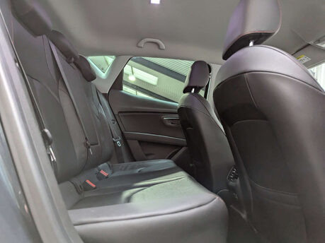 SEAT Leon 2.0 Leon FR Sport TSi Semi-Auto 5dr 57