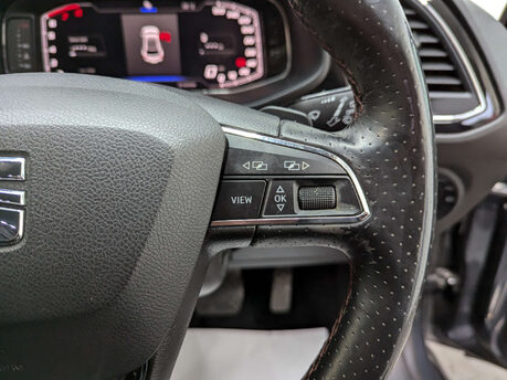 SEAT Leon 2.0 Leon FR Sport TSi Semi-Auto 5dr 69