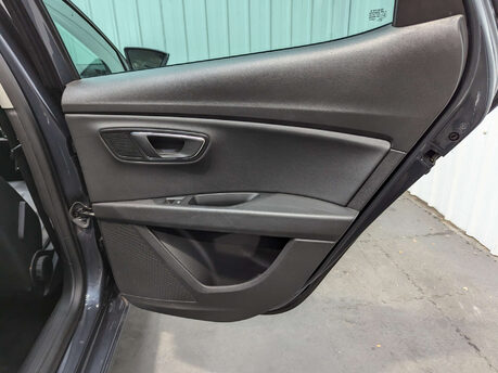 SEAT Leon 2.0 Leon FR Sport TSi Semi-Auto 5dr 58